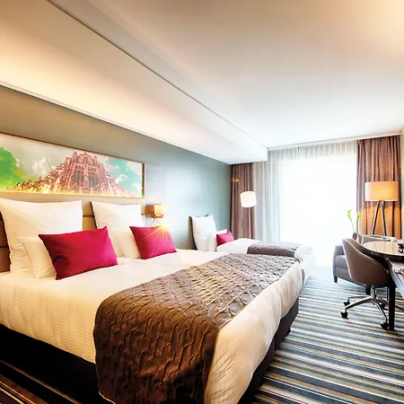 Leonardo Royal Hotel 4*