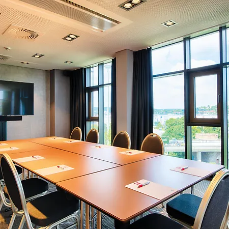 Hotel Leonardo Royal