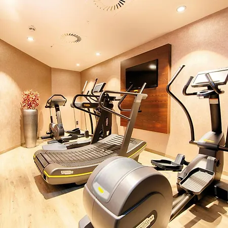 Hotel Leonardo Royal 4*