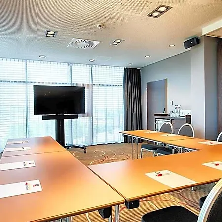 Hotel Leonardo Royal 4*