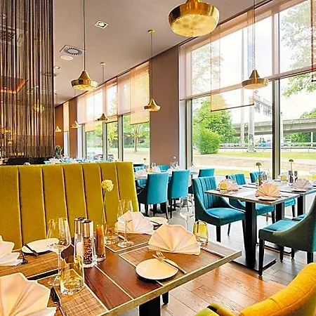 Hotel Leonardo Royal 4*