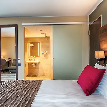 Leonardo Royal 4* Ulm