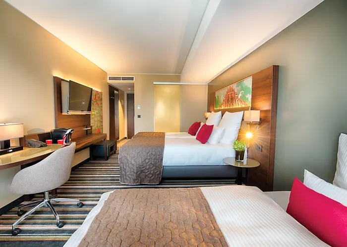 Leonardo Royal Hotel 4*