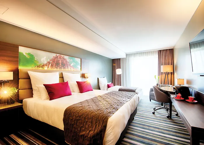 Leonardo Royal Hotel 4*