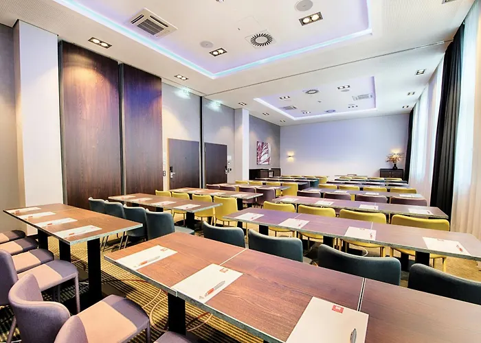 Leonardo Royal Готель 4*