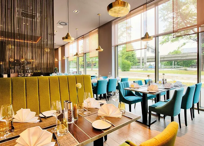 Hotel Leonardo Royal 4*